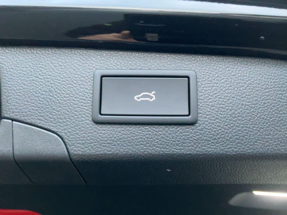 Volkswagen Passat R-Line Variant eHybrid