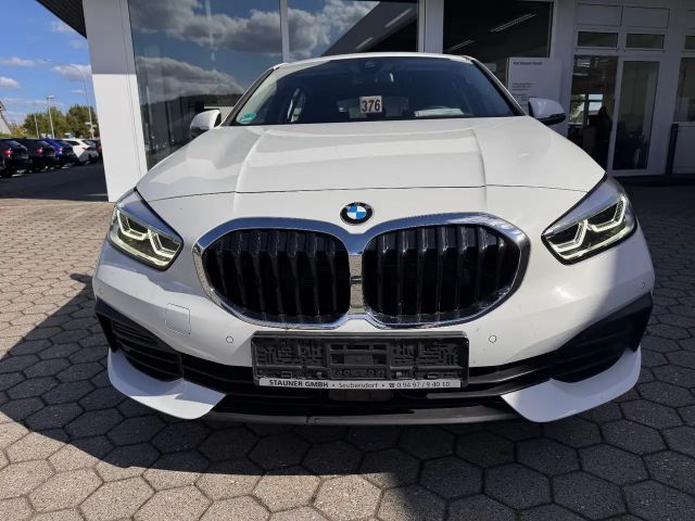 BMW 116 116i Sedan