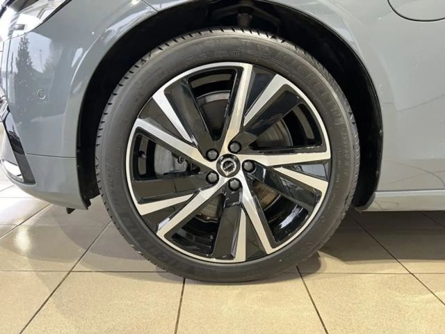 Volvo V90 AWD Dark Plus Recharge T6