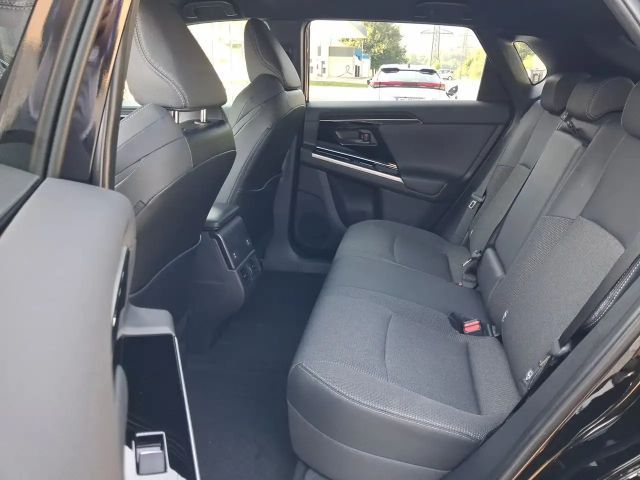 Toyota bZ4X Elektro 71.4kWh Aut. 2WD