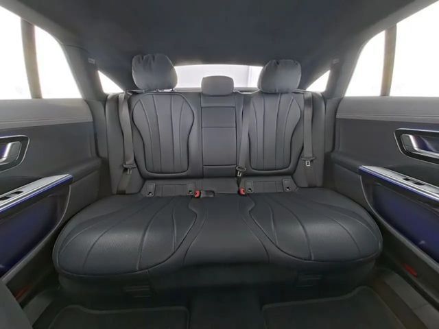 Mercedes-Benz EQE 300 Advanced Sedan