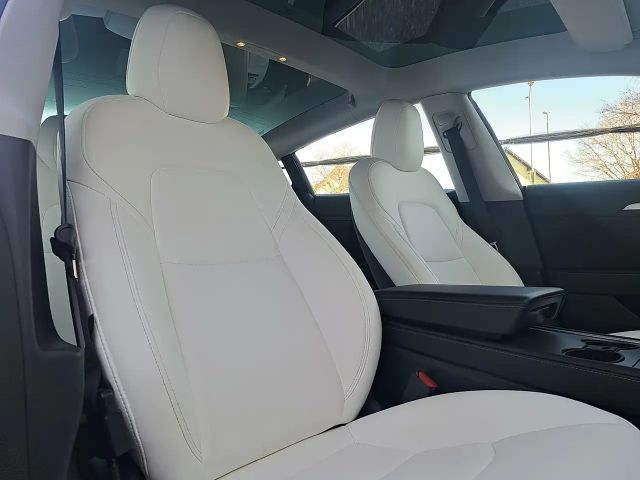 Tesla Model 3 AWD Long Range