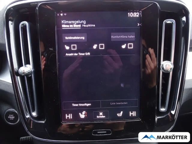 Volvo XC40 Core Recharge