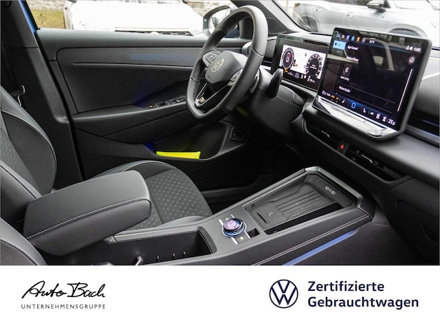 Volkswagen T-Roc 1.5 eTSI DSG R-Line