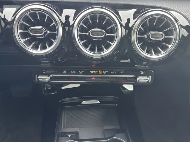 Mercedes-Benz A 200 A 200 PROGR+MBUX+PANO+KAMERA+LED+DISTR+SHZ+NIGHT