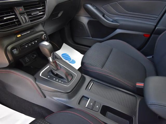 Ford Focus EcoBoost ST Line