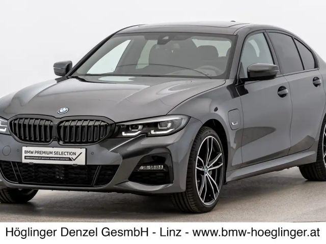 BMW 330 330e Sedan xDrive