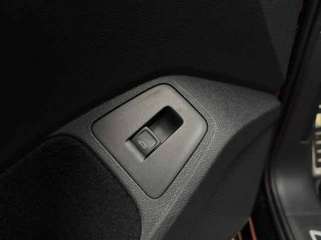 Volkswagen Tiguan 2.0 TDI DSG IQ.Drive R-Line