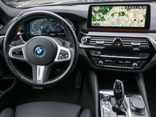 BMW 530 530e M-Sport Touring