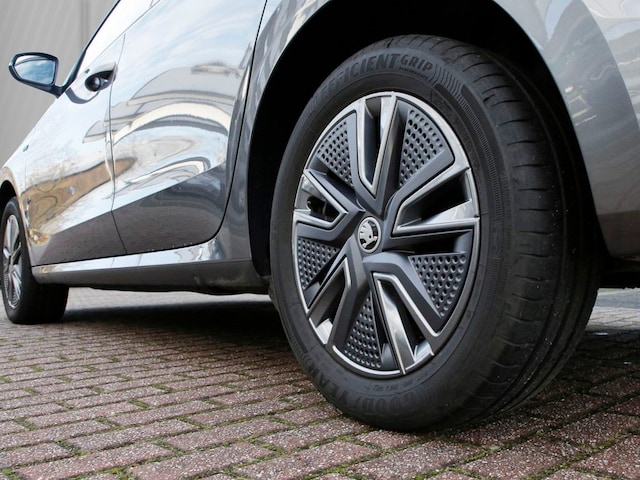 Skoda Fabia 1.0 TSI Tour