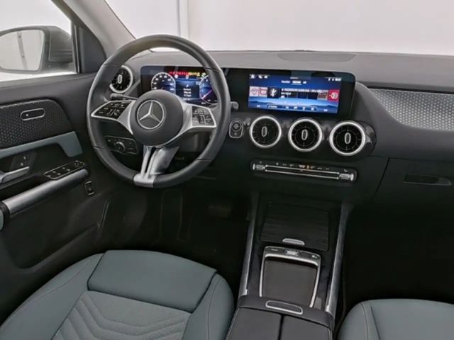 Mercedes-Benz GLA 200 Progressive