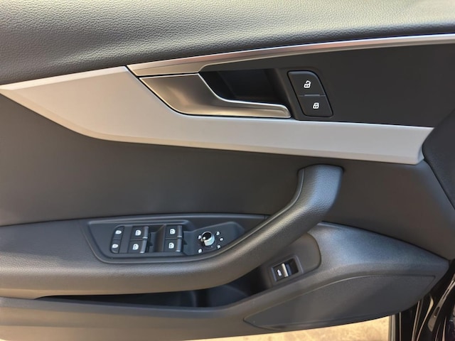 Audi A4 40 TFSI Avant Quattro S-Tronic