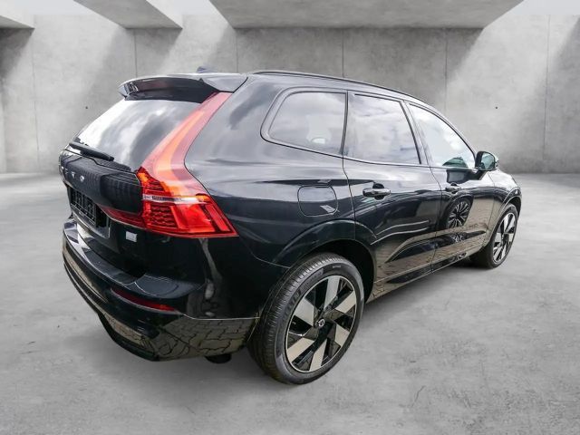 Volvo XC60 AWD Dark Plus T6