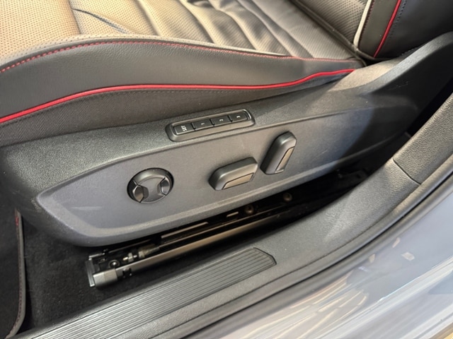 Volkswagen Golf 2.0 TSI DSG Golf VIII