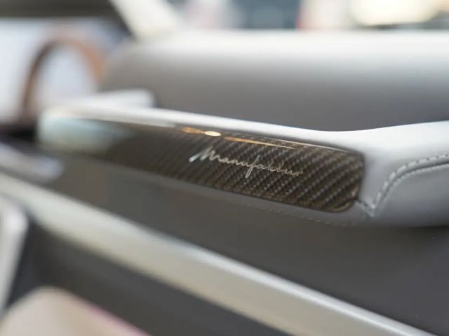 Mercedes-Benz G 450 450d AMG Line