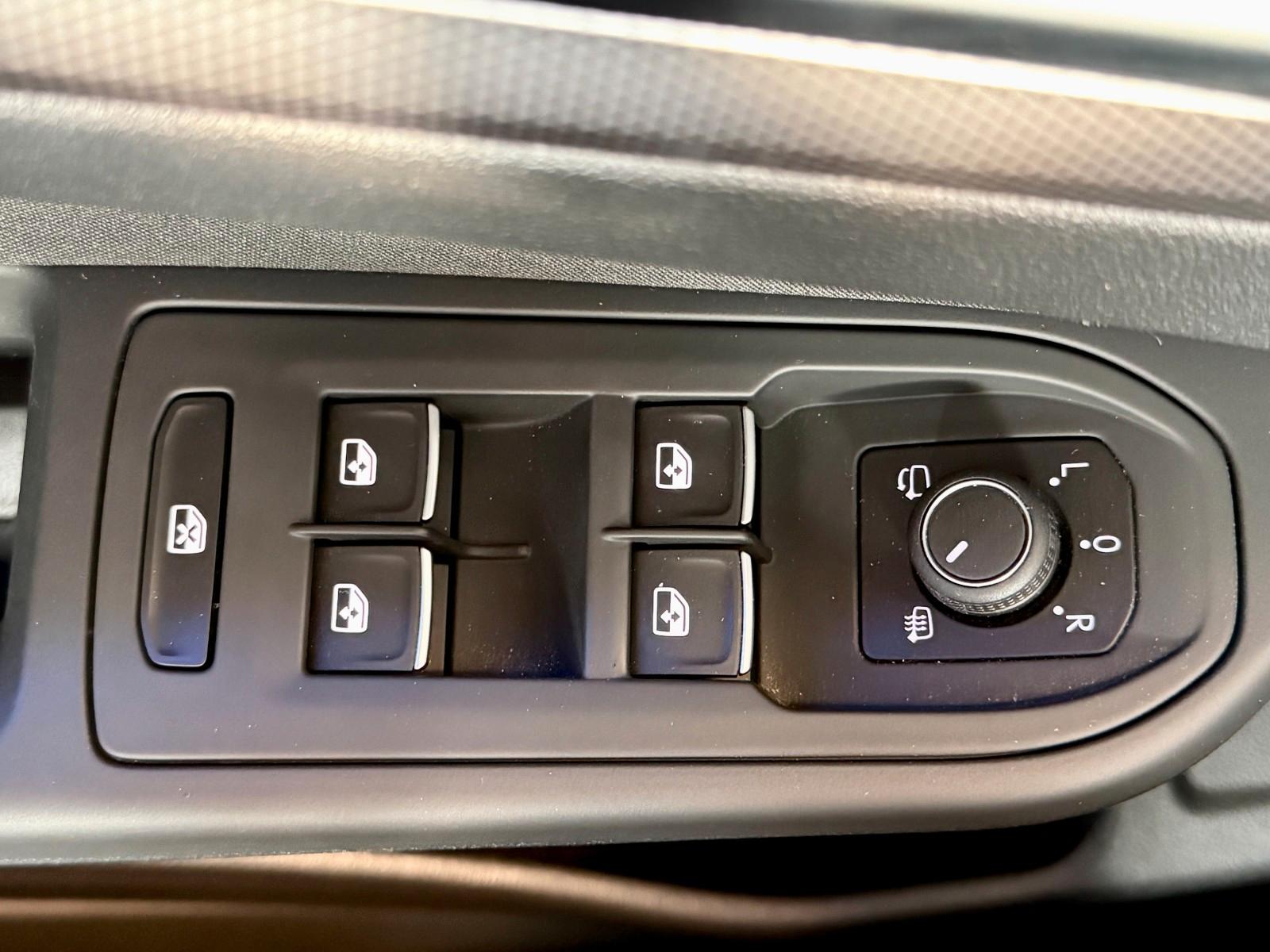 Volkswagen Golf 1.5 TSI Golf VIII Life