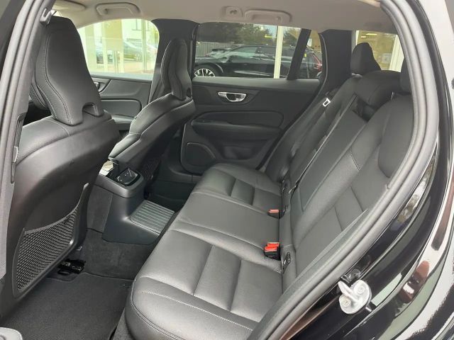 Volvo V60 AWD Dark Hybrid Plus T6