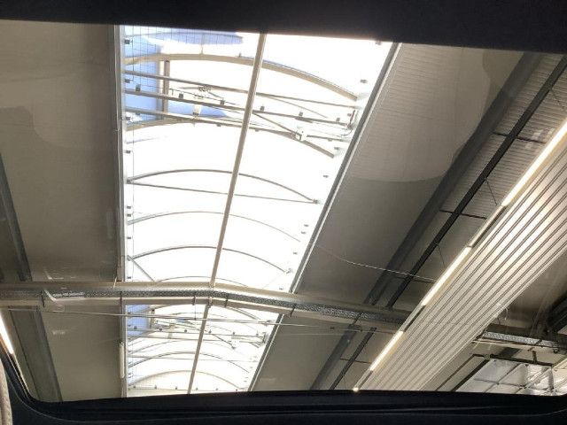 Mercedes-Benz E 200 AMG Line Sedan