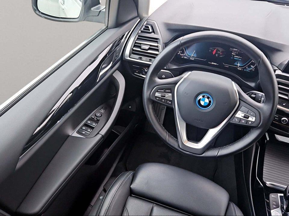BMW X3 xDrive30e