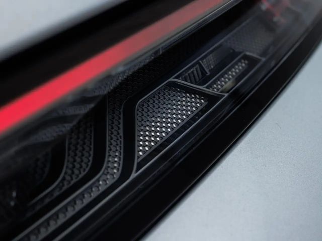 Porsche Taycan 4 Cross Turismo