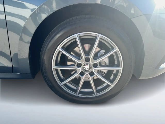 Skoda Octavia Premium