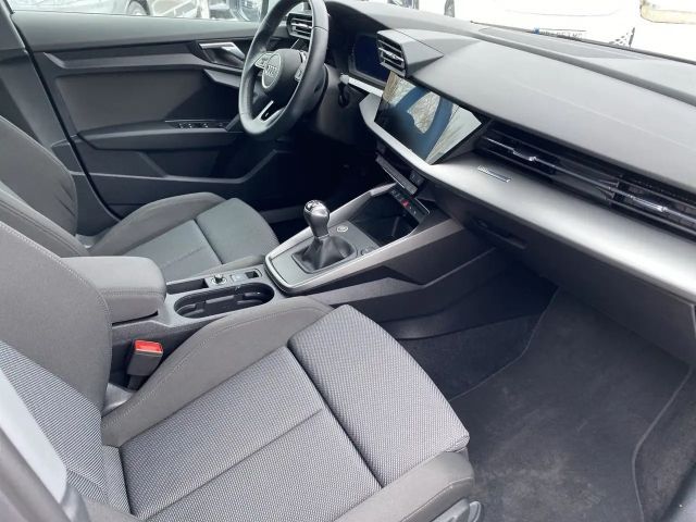 Audi A3 30 TFSI Sedan