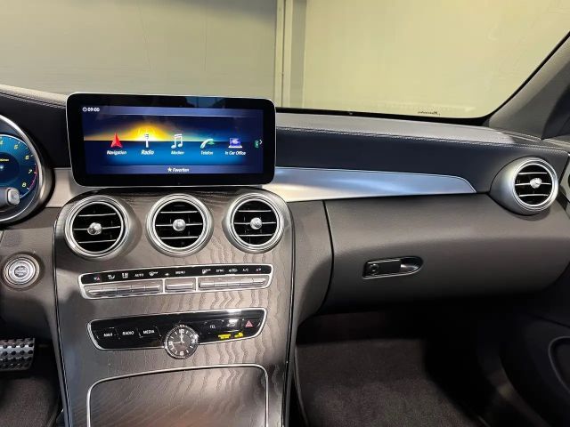 Mercedes-Benz C 200 AMG Line Cabriolet