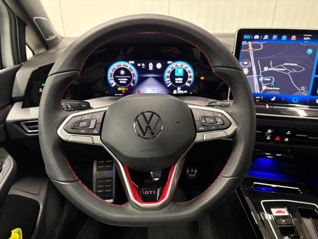 Volkswagen Golf 2.0 TSI DSG Golf VIII