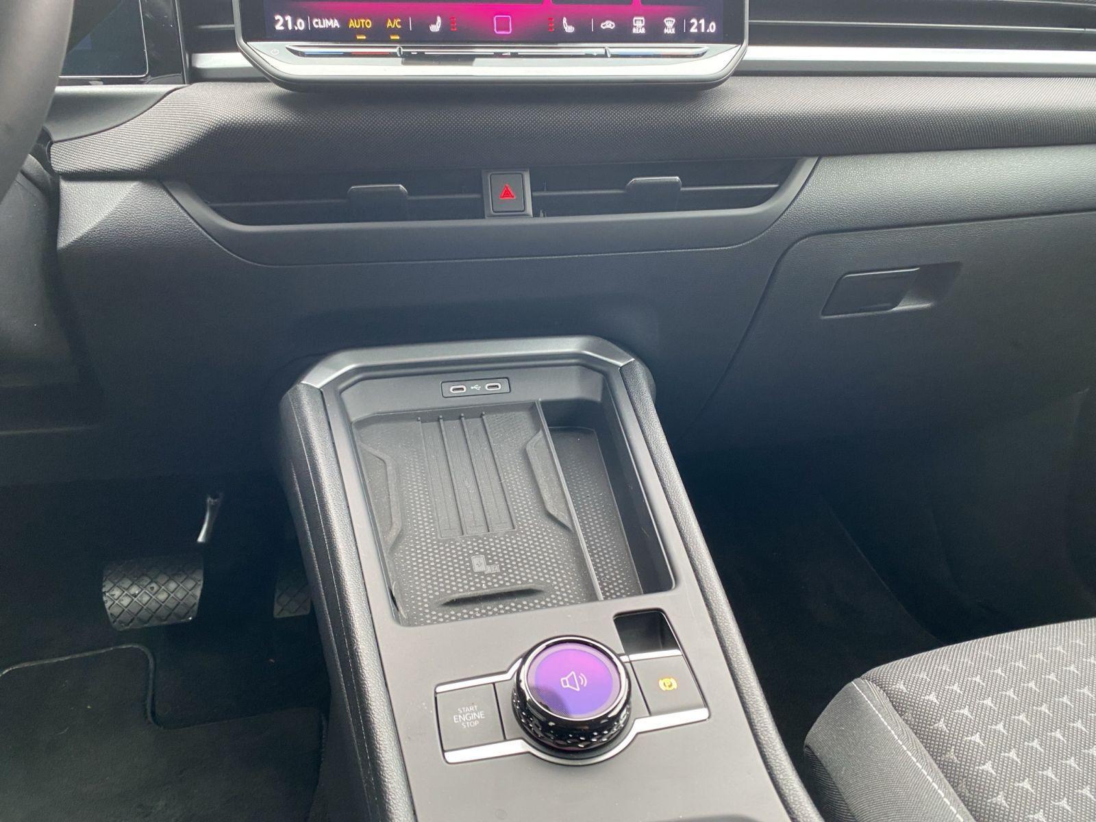 Volkswagen T-Roc 1.5 eTSI Life