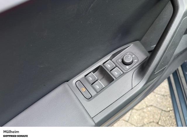 Seat Leon 1.5 eTSI DSG FR-lijn Sportstourer