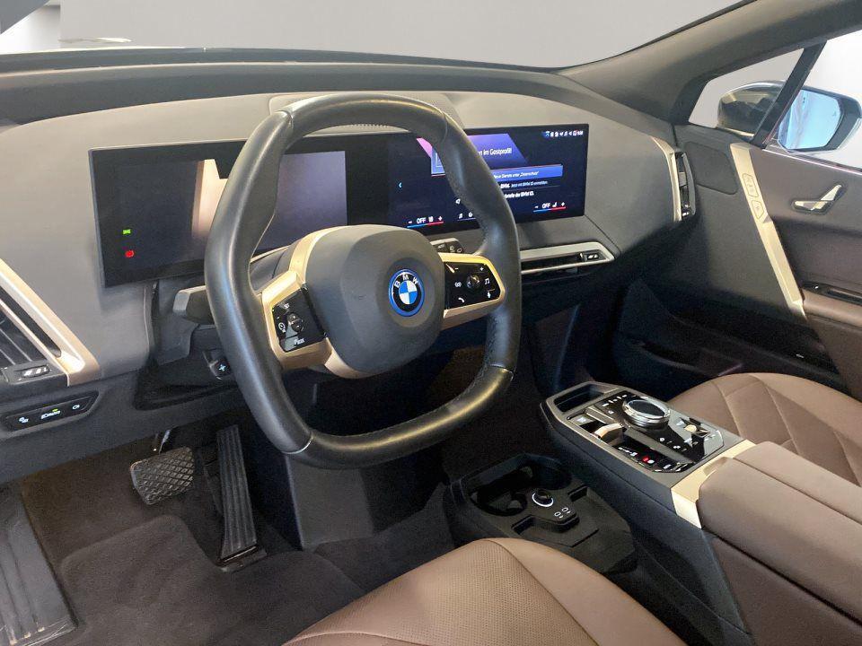 BMW iX xDrive40