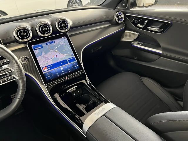 Mercedes-Benz C 180 AMG Line Sedan