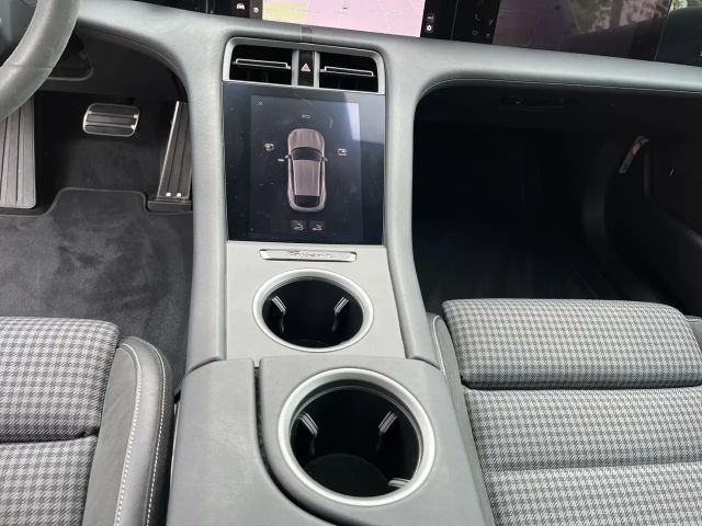 Porsche Taycan 4 Cross Turismo