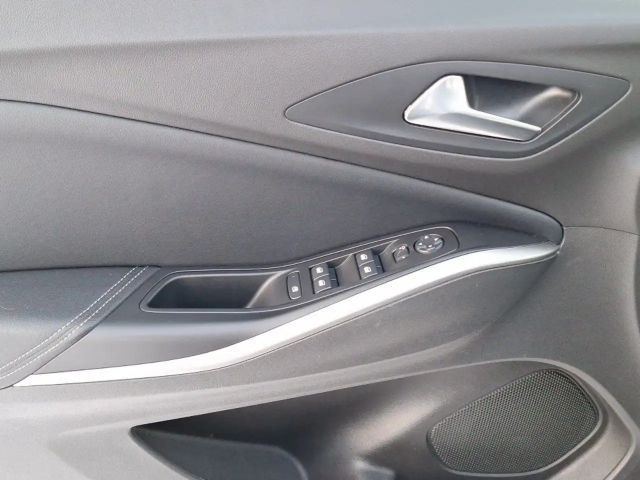 Opel Grandland X 1.2 Turbo Turbo Ultimate