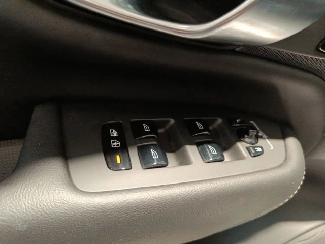 Volvo XC90 AWD Dark Plus Recharge T8