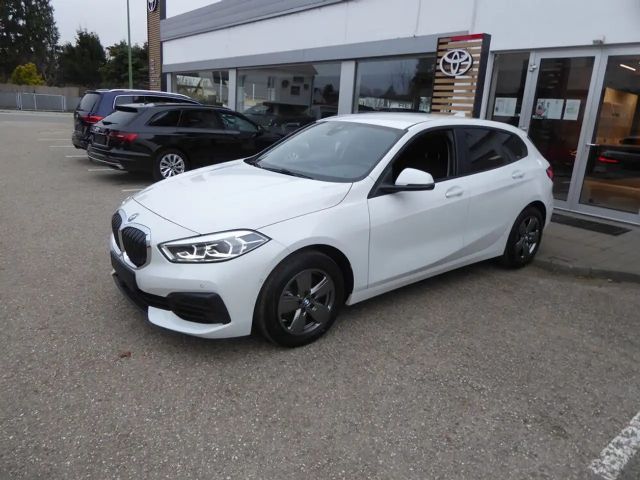 BMW 116 116d Sedan