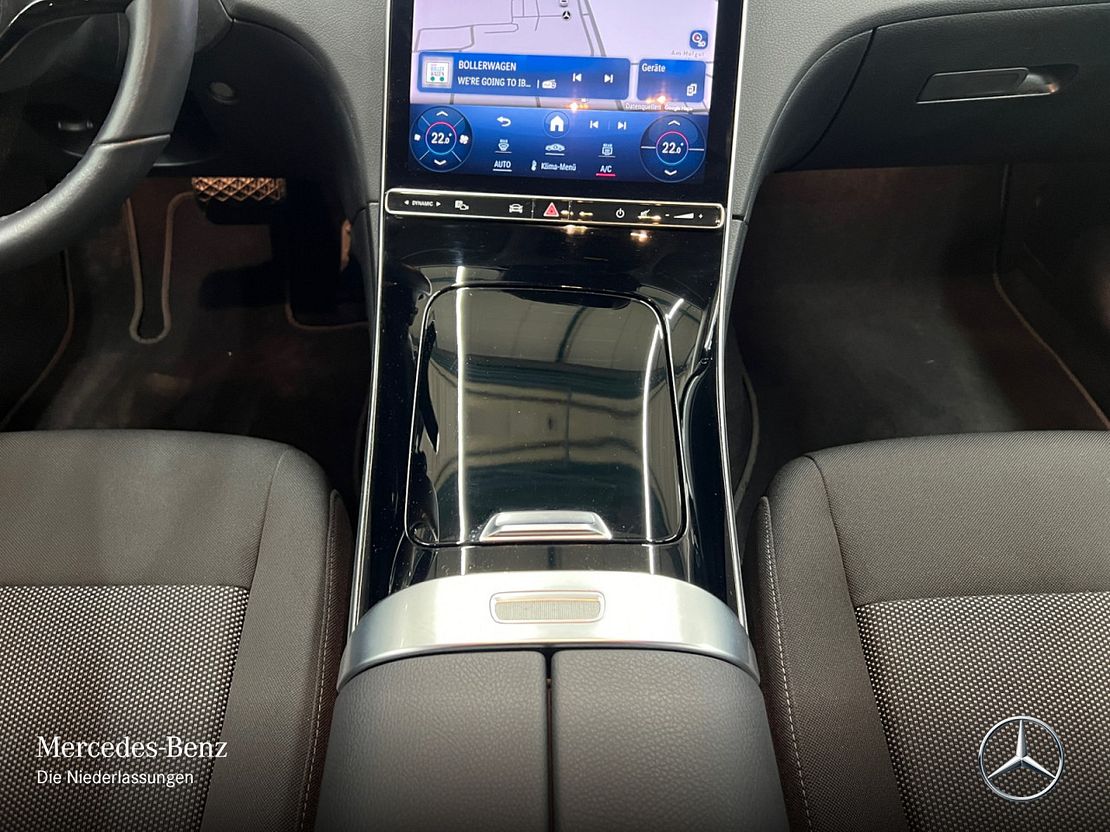 Mercedes-Benz C 200 Sedan