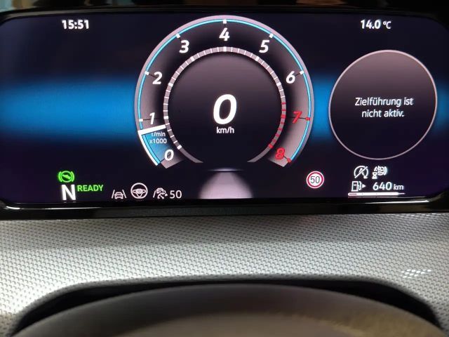 Volkswagen Golf DSG Style