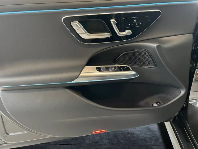 Mercedes-Benz E 200 AVANTGARDE Estate