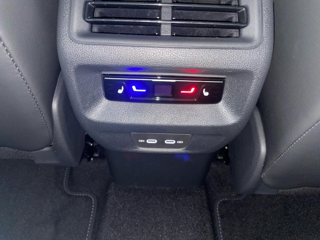 Volkswagen Tayron 1.5 TSI DSG R-Line