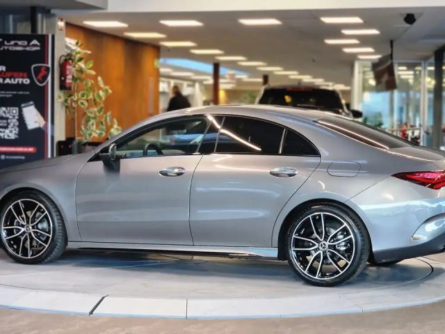 Mercedes-Benz CLA 180 AMG Line CLA 180 d Coupé