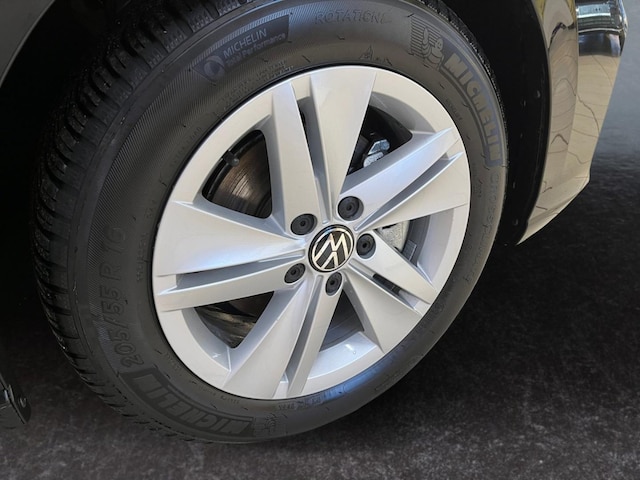 Volkswagen Golf 1.5 eTSI DSG Golf VIII