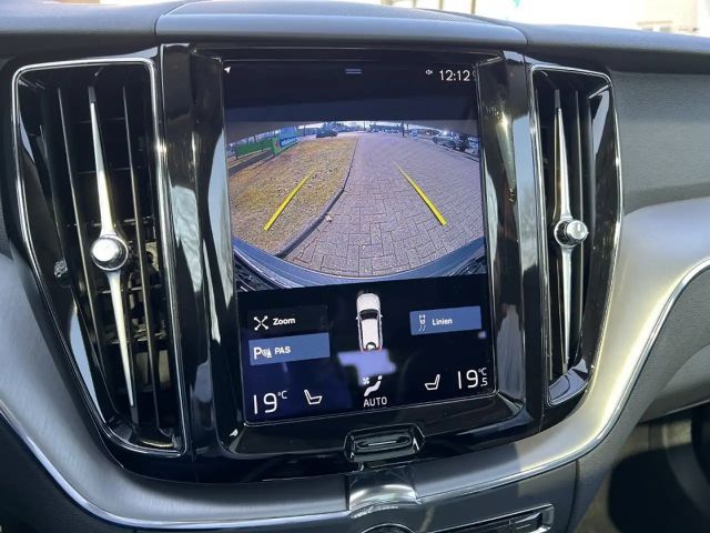 Volvo XC60 B4D (197 PS) AG8|MomentumPRO|Panorama