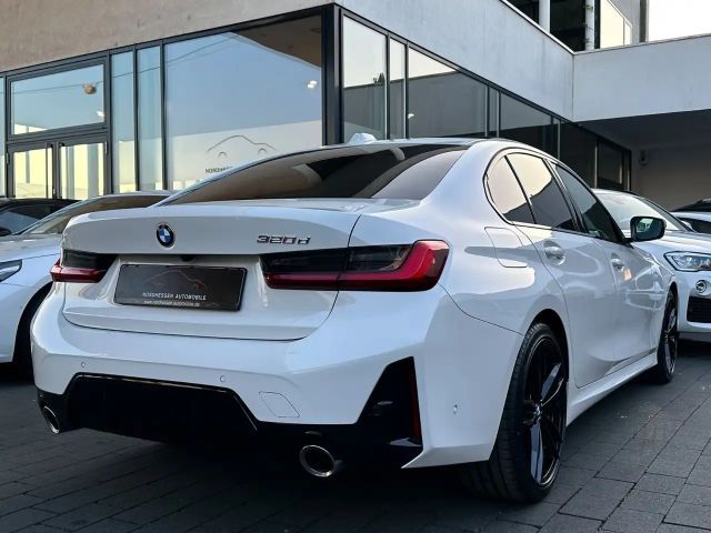 BMW 320 320d M-Sport Sedan