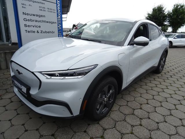 Ford Mustang Mach-E RWD