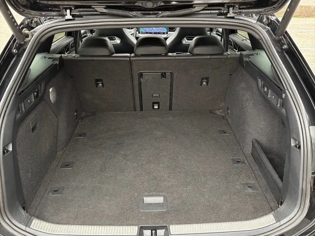 Volkswagen Passat 2.0 TDI DSG R-Line Variant