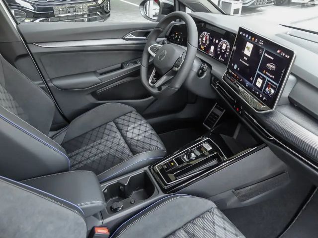 Volkswagen Golf 1.5 eTSI DSG Golf VIII R-Line