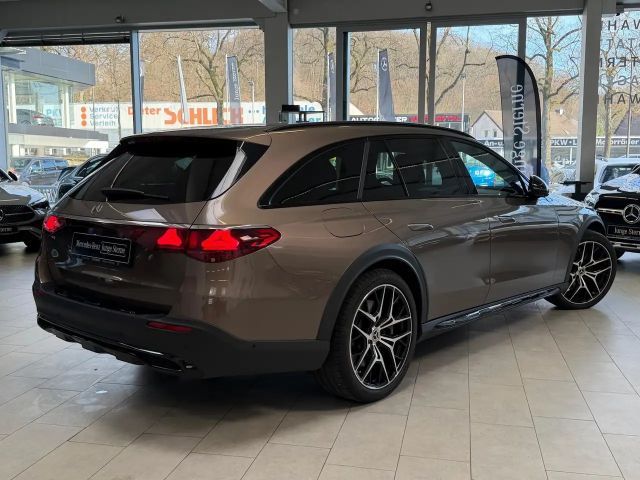 Mercedes-Benz E 450 4MATIC