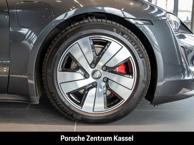 Porsche Taycan Burmester Clubleder HA-Lenkung Nachtsicht