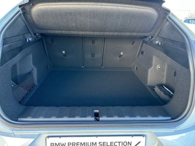 BMW iX2 eDrive 20 U10